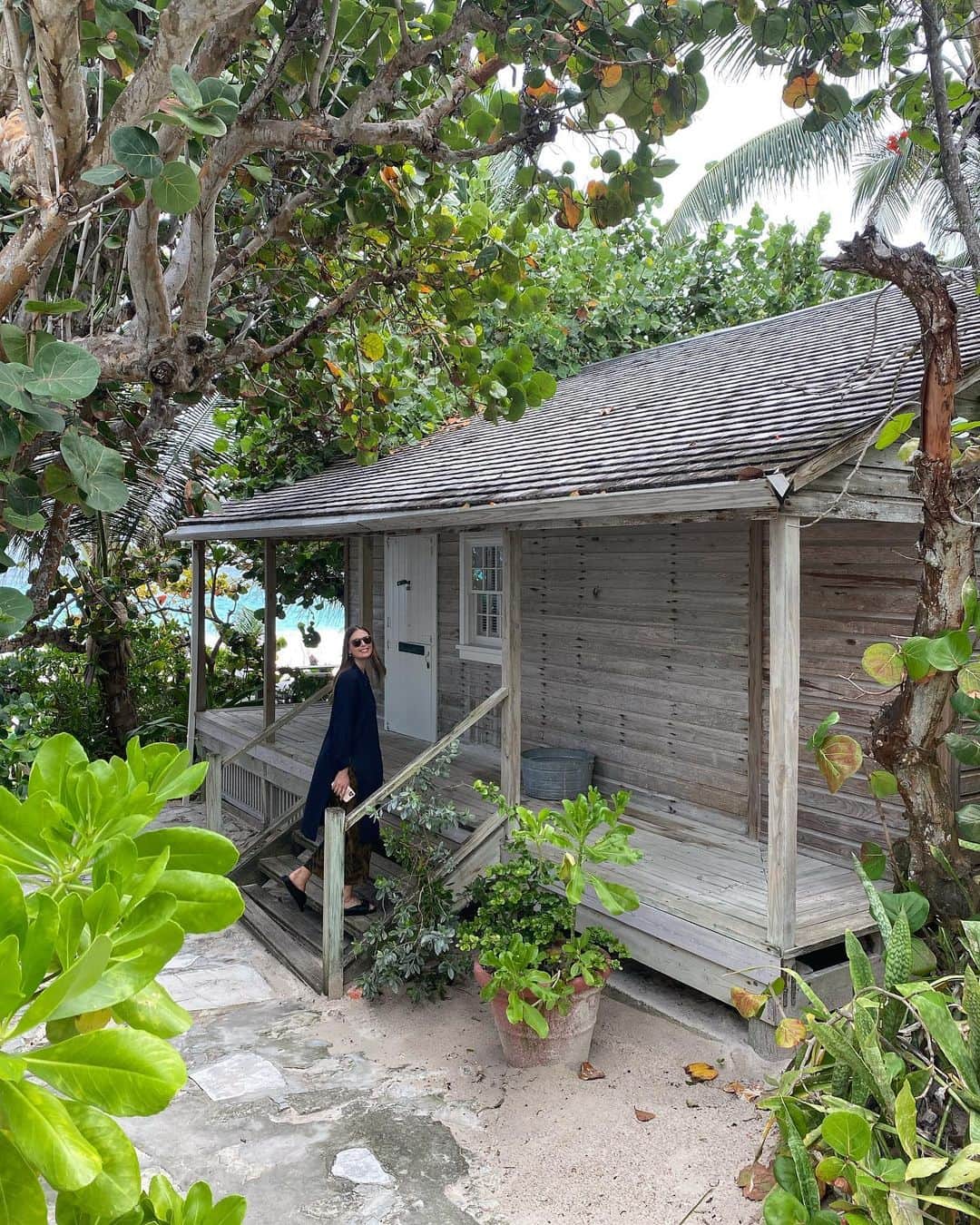 マリア・シャラポワのインスタグラム：「Easter 🐣 and pre birthday 🥳 getaway 🏖☀️🍹」