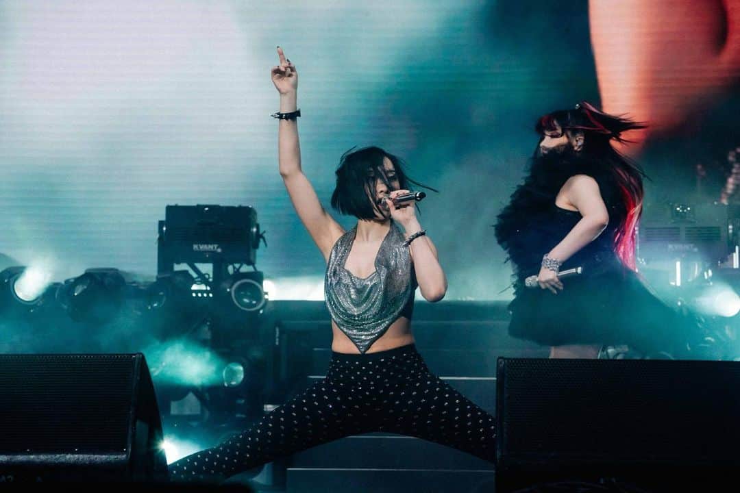 コン・ミンジのインスタグラム：「One and only #coachella」