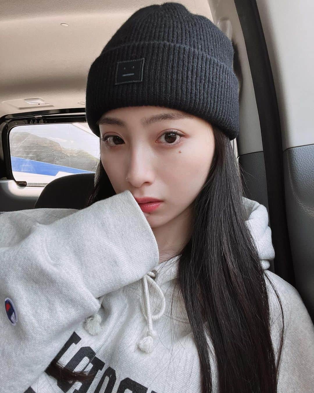 永井理子のインスタグラム：「あっぷー👾」