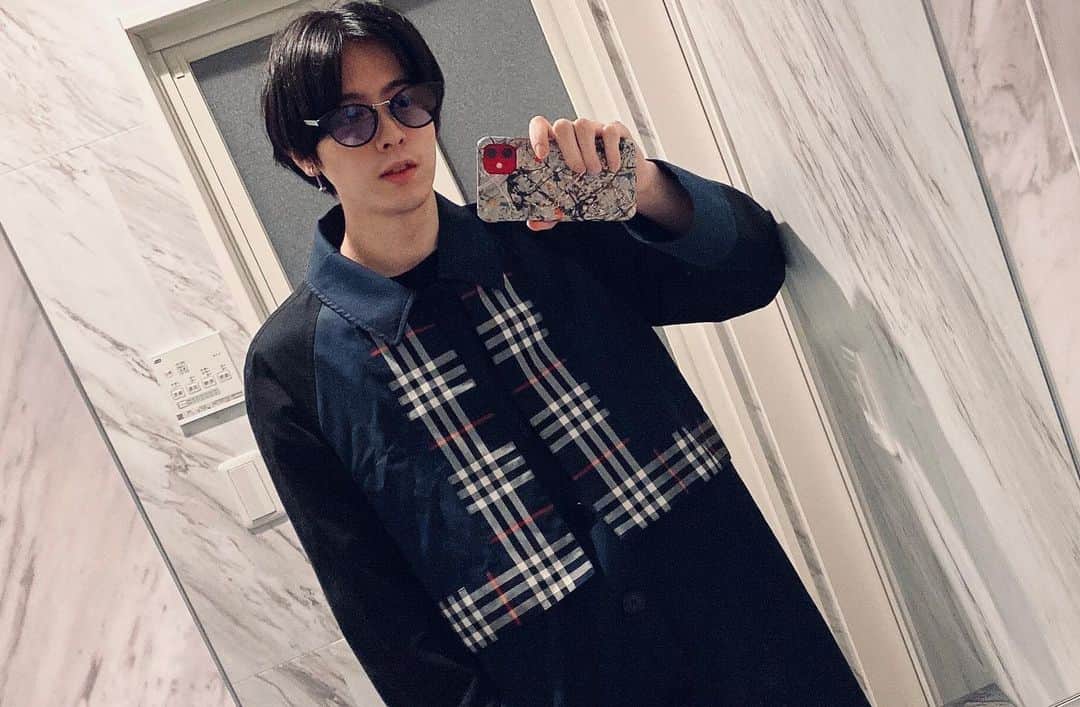 怪盗ピンキーのインスタグラム：「初投稿🃏」
