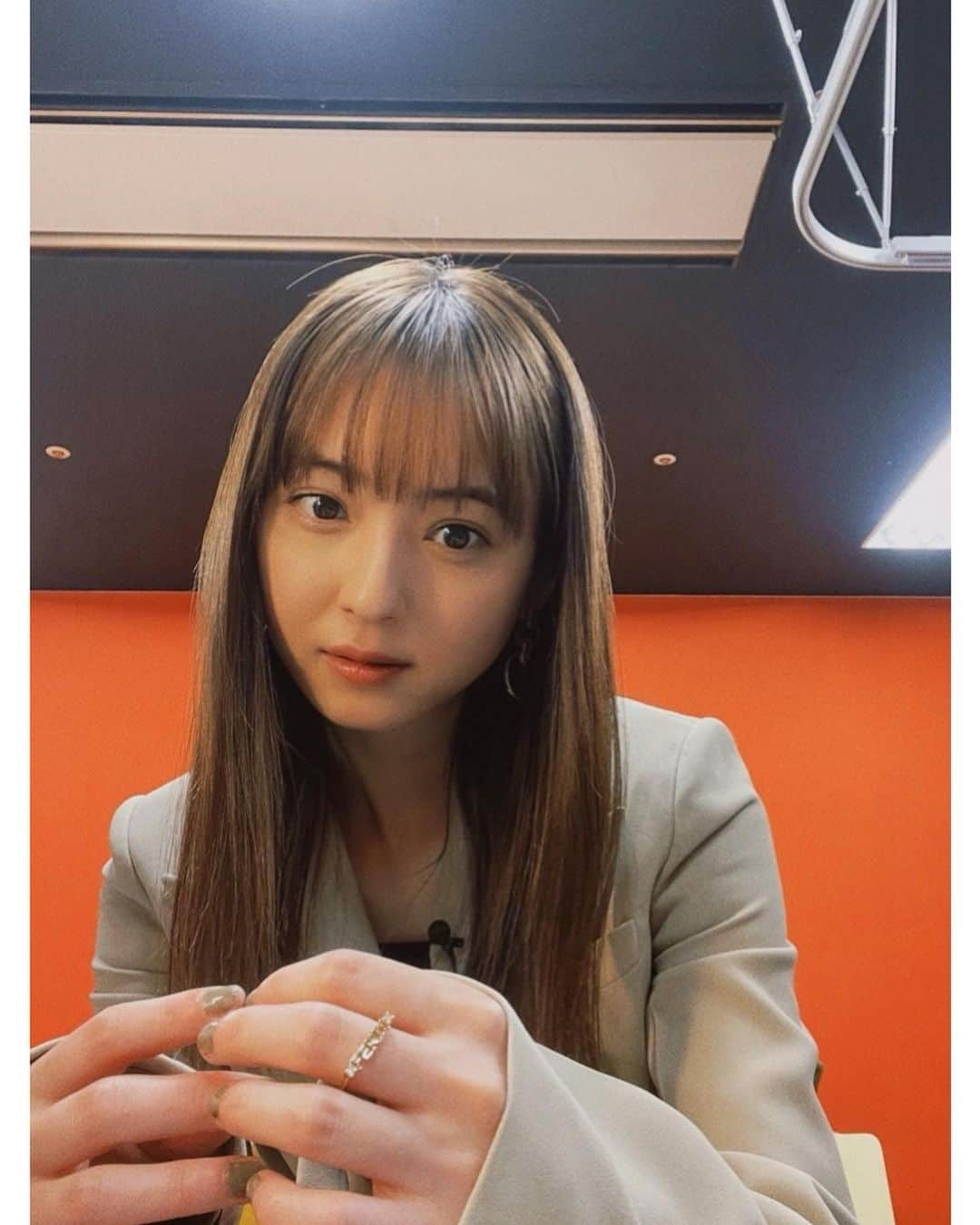 佐々木希さんのインスタグラム写真 - (佐々木希Instagram)「今日の収録、 衣装でスーツを着用したんだけど新鮮で嬉しかった❤︎  #Fendi」4月18日 19時46分 - nozomisasaki_official