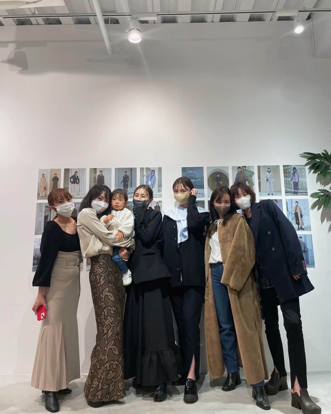 前田敦子のインスタグラム：「. みんなたまたま同じタイミングでね❤️ 幸せが大渋滞してました。  アメリもなおちゃんもいつも可愛い❤️  @amerivintage  @blackstone705」