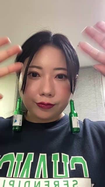 鍛治麻衣子のインスタグラム：「4/29 鶴橋にオープンするボムカフェ @bom_cafe__._._ さんに置いて頂けることになりました！！🥺 全て私が一つ一つハンドメイドしたオリジナルの商品です🤍🤍🤍」