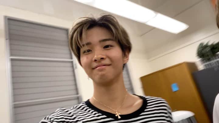 高澤笑大郎のインスタグラム：「Devin-saaaaaaaan @xr_devin   #boygroup #boyband #japan #crossingrain #xr #dance #hawaii #hilo #oahu #honolulu #dancer   @crossingrain @xr_monarch @xr_jorden @xr_devin @xr_haru @xr_iamasher」