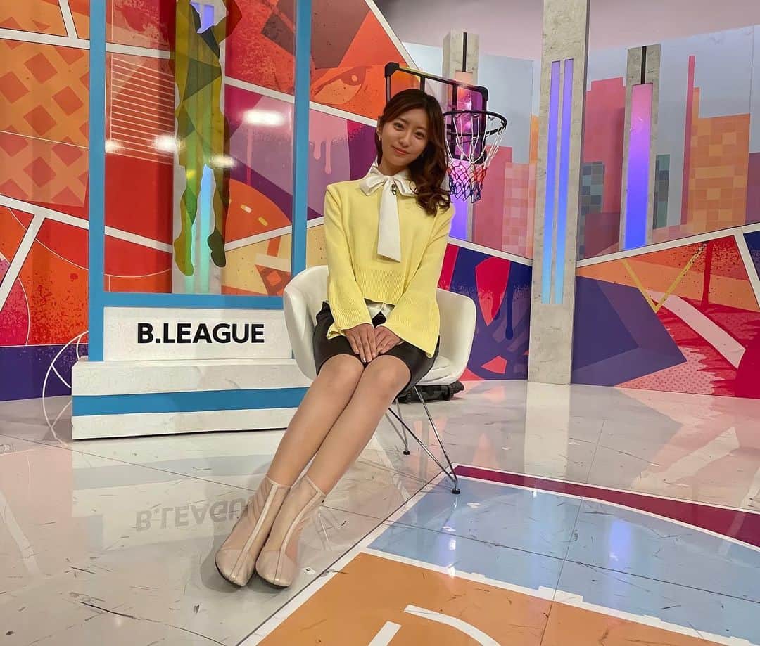 のインスタグラム：「👗 . #熱血バスケ 衣装です✨ ハーフパンツとシアーブーツ👢 トレンドたっぷりのコーデでした🥺💛」
