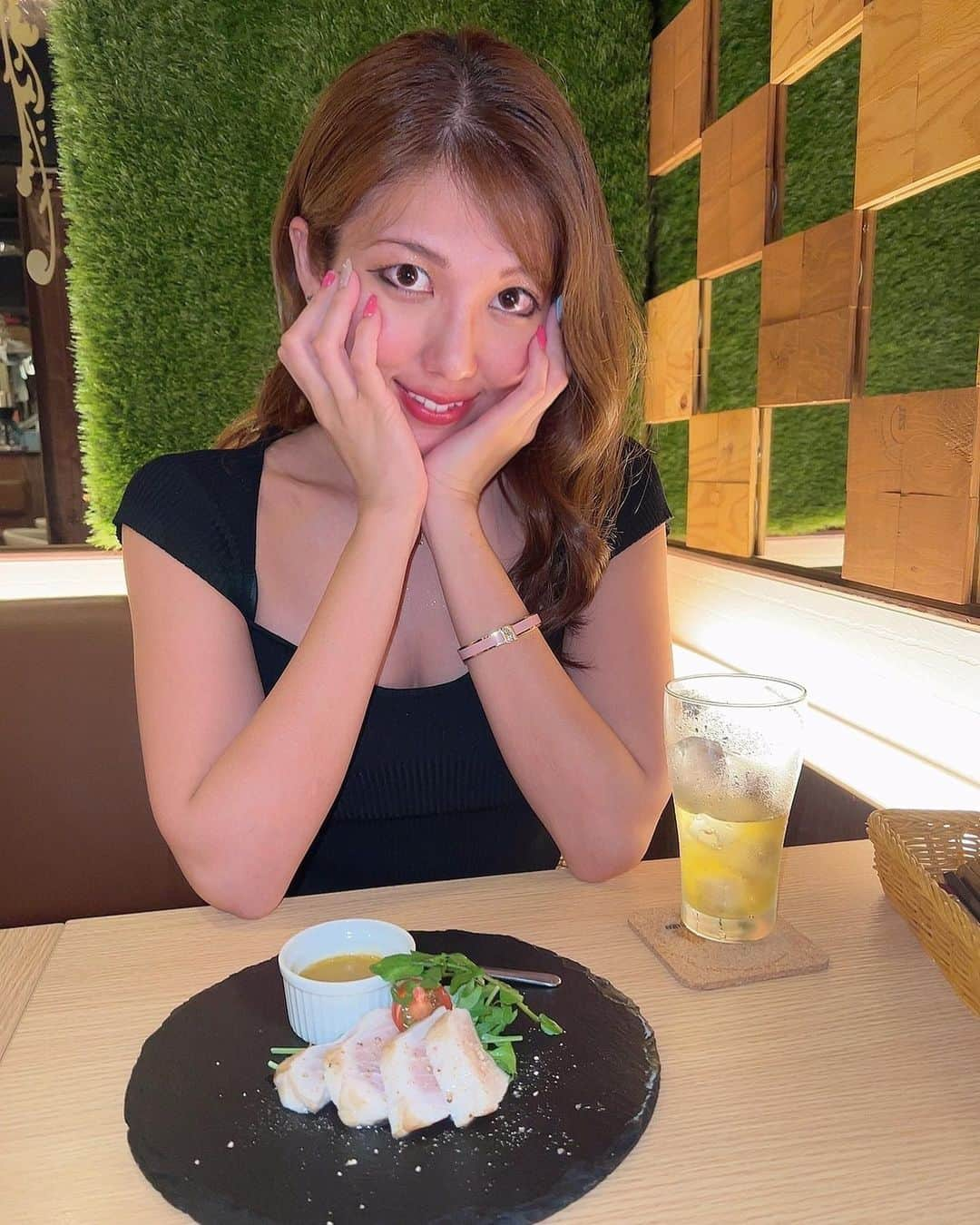 神谷麻美さんのインスタグラム写真 - (神谷麻美Instagram)「シェフのお任せコース全5品 食べたよ🥰💕✨  💚牛タンシチュー 💚肉巻きカルボナーラ 💚トリュフのチーズケーキ  美味しかったぁ🥰💕✨  #五反田ランタンルージュ 🍀🌈  #五反田グルメ #目黒グルメ  #五反田 #目黒 #ビストロ」4月19日 23時47分 - asamice428