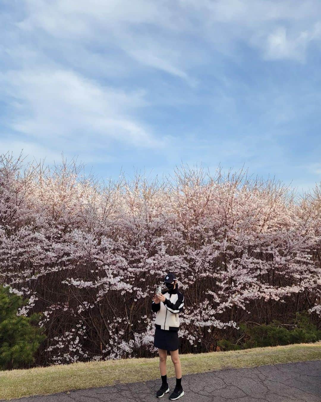 キム・ソヨンのインスタグラム：「😊🌸」