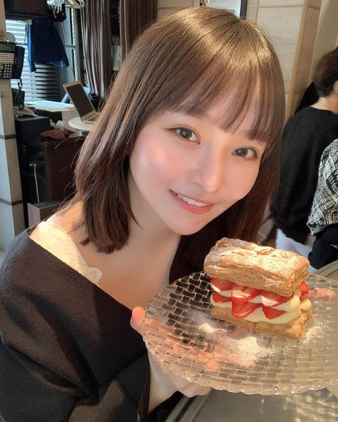 大嶋みくさんのインスタグラム写真 - (大嶋みくInstagram)「🍰🤍」4月20日 12時32分 - oshima_miku