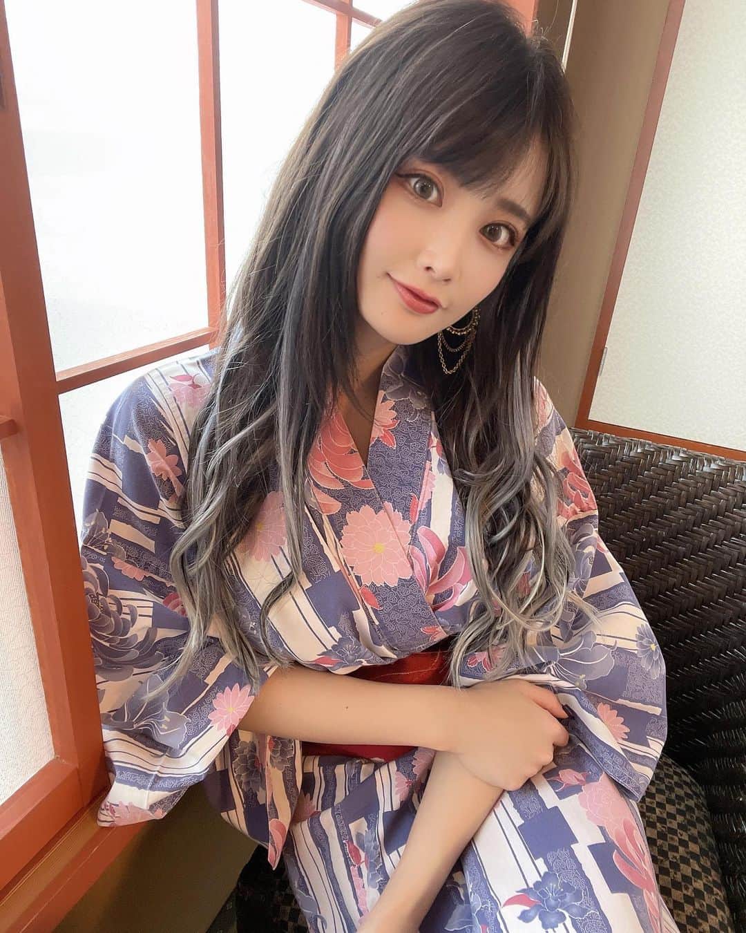 赤羽もものインスタグラム：「彼氏目線の浴衣自撮り💕 今年は花火見たいな〜！   #浴衣  #温泉  #温泉旅行  #女子旅  #ギャル」