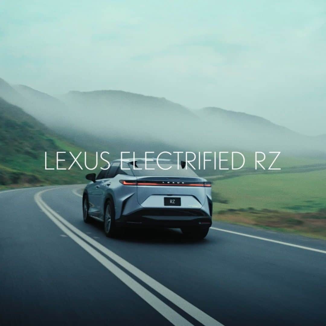 LEXUS / レクサスのインスタグラム：「【新型バッテリーEV「RZ」 詳細を世界初公開】 「地球の声」をテーマに、LEXUSならではの走る喜びと、リアルに採取した自然界の音が織りなす五感を刺激する映像を公開しました。  ぜひ音声をONにしてご覧ください。  #Lexus #LexusRZ #LexusElectrified #ExperienceAmazing」