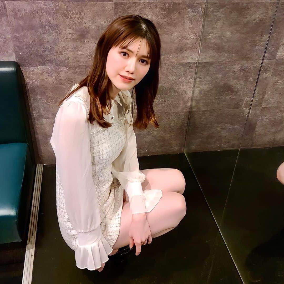 のインスタグラム：「🫥 あったかくなってきたから ツイードの季節もそろそろ終わりかな🥲  夏はなにが流行るんだろ〜🧏🏻‍♀️  .  #梅田#難波#心斎橋#天王寺#吹田#豊中#関西モデル#広島#尾道#呉#東広島#福山#フリーモデル#モデルになりたい#モデルさんと繋がりたい#ツイード#ツイードワンピース #韓国服#韓国ファッション通販#韓国服通販 #韓国ファッションコーデ #フリーモデル#モデル募集#modelstyle#modelfashion #modelface #ハーフ顔#ハーフモデル#asianbeauty #asiangirls #asianmodel」