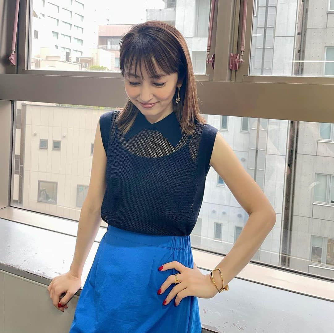 矢田亜希子さんのインスタグラム写真 - (矢田亜希子Instagram)「本日もラヴィット！ ありがとうございました‼︎ 今日も楽しくて笑いすぎた朝でした。🤣 衣装は @rito_structure @herin.cye @joaquinberaojp_official #ラヴィット#水曜日#tbs#盛ちゃんを囲って思い出写真#ラヴィットファミリー」4月20日 21時18分 - akiko_yada