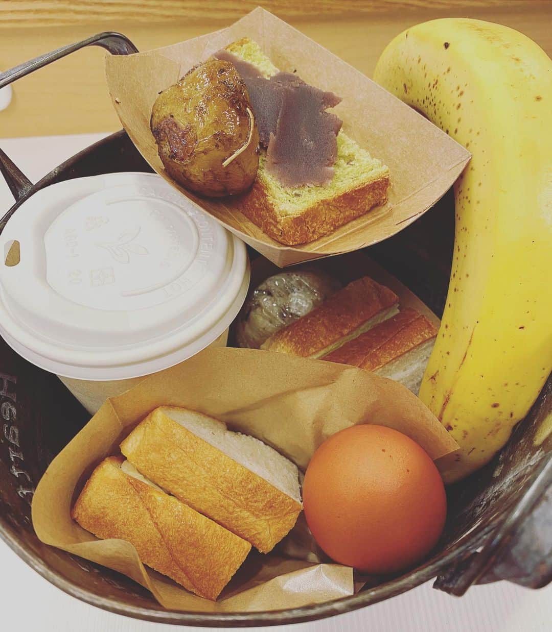 高岡早紀 さんのインスタグラム写真 - (高岡早紀 Instagram)「皆さまおはようございます。 今朝の私の現場の朝ごはん。 さてさて、今日も一日頑張りましょうね〜」4月21日 9時04分 - saki_takaoka