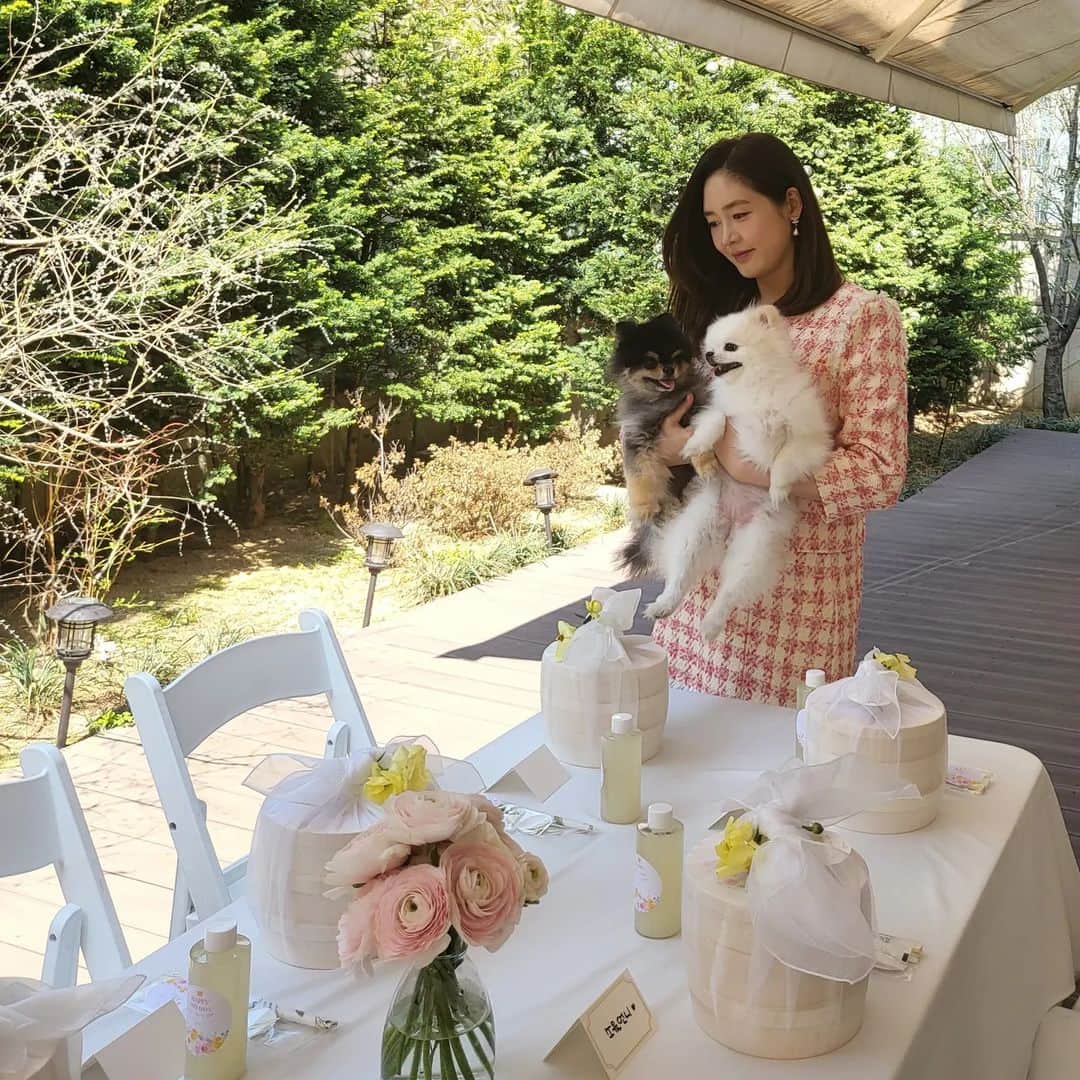 ソン・ユリのインスタグラム：「💕💕」