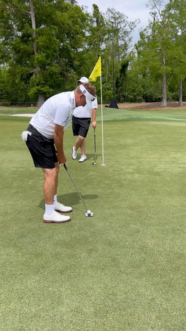 シェーン・ローリーのインスタグラム：「All about team work this week🤝  @zurich_classic @pgatour」