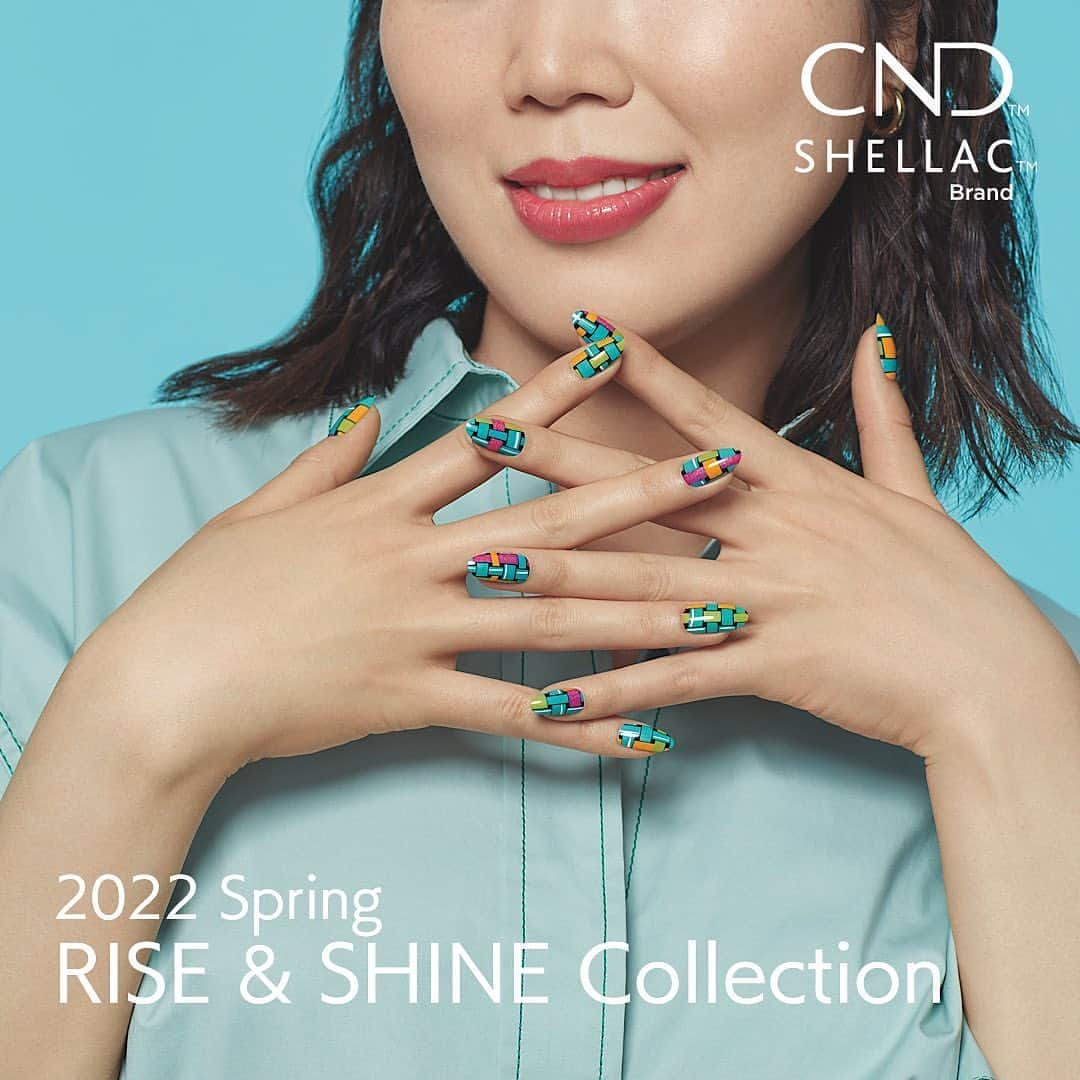 永瀬まりさんのインスタグラム写真 - (永瀬まりInstagram)「Work for @cndworld 🌸  Nails @michinail @ginaedwards_ @julieknailsnyc 💅🏻 Hair @hiromarihair   #cnd #nails #handmodel」4月21日 7時03分 - mari_handmodel