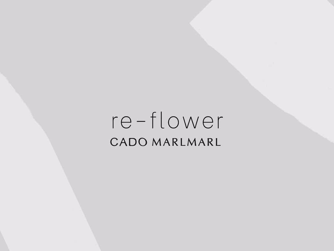 のインスタグラム：「■ re-flower workshop report @cado_marlmarl 2022年3月19日(土) - 21日(月・祝) @二子玉ライズ 中央広場 ⁡ CADO MARLMARLではSDGsの取り組みのひとつとして、 ロスフラワーを出さない循環型ワークショップを開催しました。  イベント装花で余ったお花はドライ化し、後日ブーケにして参加のお客様にプレゼントしています。  ____________  ①専属フローリストが厳選した花材で季節の花壇を演出 ⁡ ②お客様ご自身で、花壇の中からお花摘み ⁡ ③選んだ花でオリジナルのブーケを作成 ⁡ ④ 装花で余った花はドライ化して後日ブーケにしてプレゼント ____________ ⁡ ご参加の皆様ありがとうございました。 ドライ化したアフターフラワーのブーケの配布を開始しています。 詳細は @cado_marlmarlをご確認ください。  持続可能な社会を目指すために、できることから少しずつ🕊」