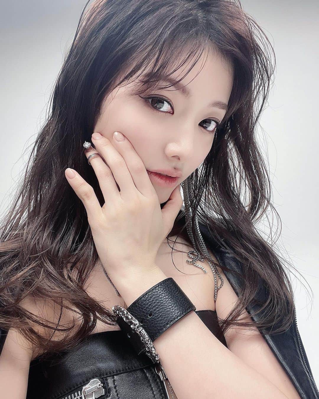 武藤十夢さんのインスタグラム写真 武藤十夢instagram オフショット 白黒じゃないとこんな感じでした Akb48 Newsingle 元カレです ジャケ写 Shooting オフショット Idol 4月21日 13時33分 Tommuto Official