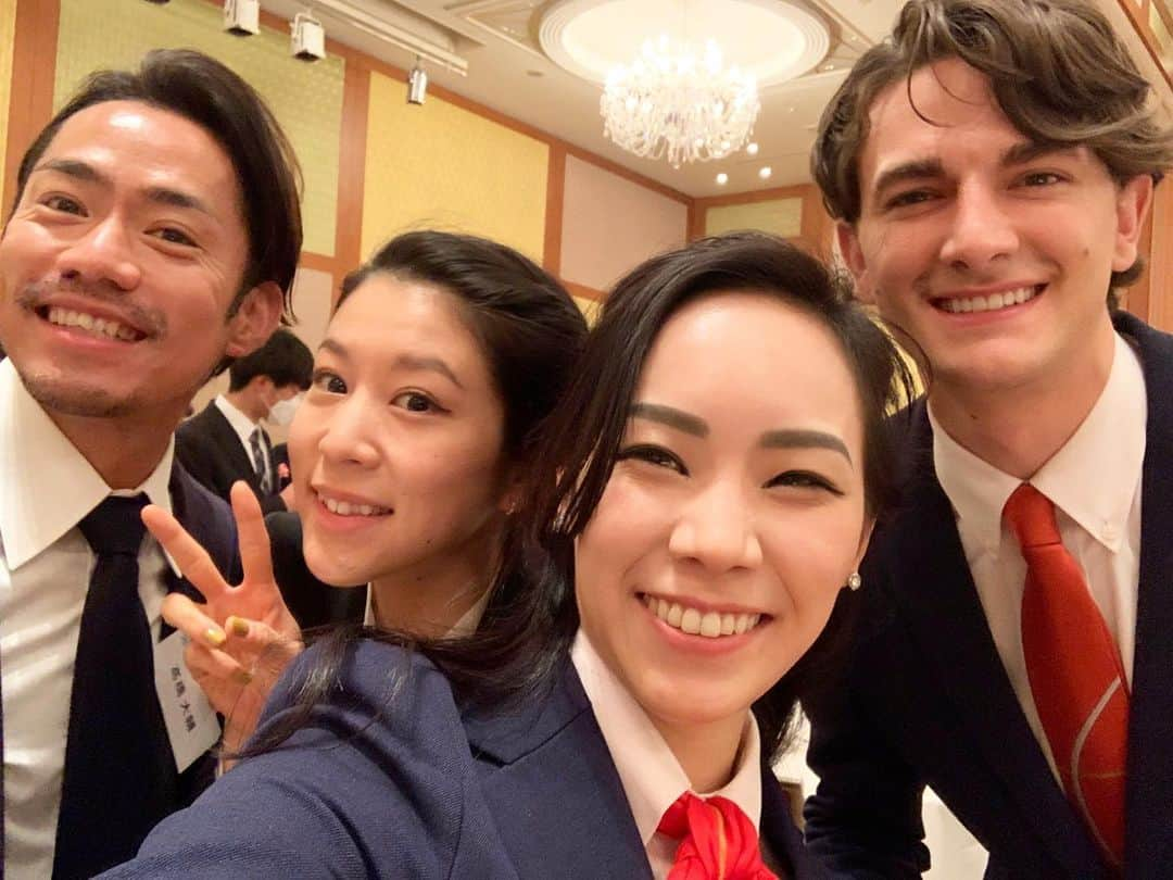 小松原美里さんのインスタグラム写真 - (小松原美里Instagram)「令和3年度優秀選手表彰祝賀会  久しぶりの開催🕊 コロナ禍で支えて下さった皆様の お陰で日々の練習が出来て、 大会に臨めております。 アイスダンスが2組😊🌸！ どんどん増えていくように 後輩にアイスダンスって やってて楽しいよ！素敵だよ！ って伝えて行ける選手でありたいです。 今後とも宜しくお願い致します🌱  #アイスダンス #k7d1 #倉敷クラブ」4月21日 14時50分 - missatoooo