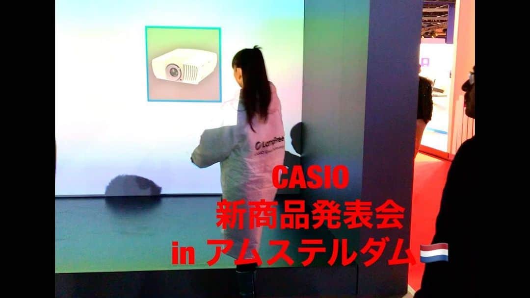 池田美千瑠のインスタグラム：「【オランダMSE2018 CASIOブース 】IN 🇳🇱アムステルダム。忍者役で選んでいただきオランダで出演🥷  私がCASIOのお姉さんに扮して登場するという演出😆☝️  所々カット入ります🙏映像と役者1人で1日18ステージ‼️💦  流石に疲労溜まり動きも足腰も限界来てた😂w  CASIOのカラーである緑🥷忍者衣装 @tomo_martialarts   オランダ🇳🇱最高だったな❣️😍☝️  #casio #cacioepepe #mse #mseries  #ninja #kunoichi #忍者 #カシオ #広告 #新商品 #発表会 #プロジェクター #gショック #gshock #japanesegirl #dancer #actress #michiruikeda #nomoremercy #オーディション #企業案件 #olanda #amsterdam #contemporaryart #movie #映像クリエイター #映像 #chill #チル #池田美千瑠」