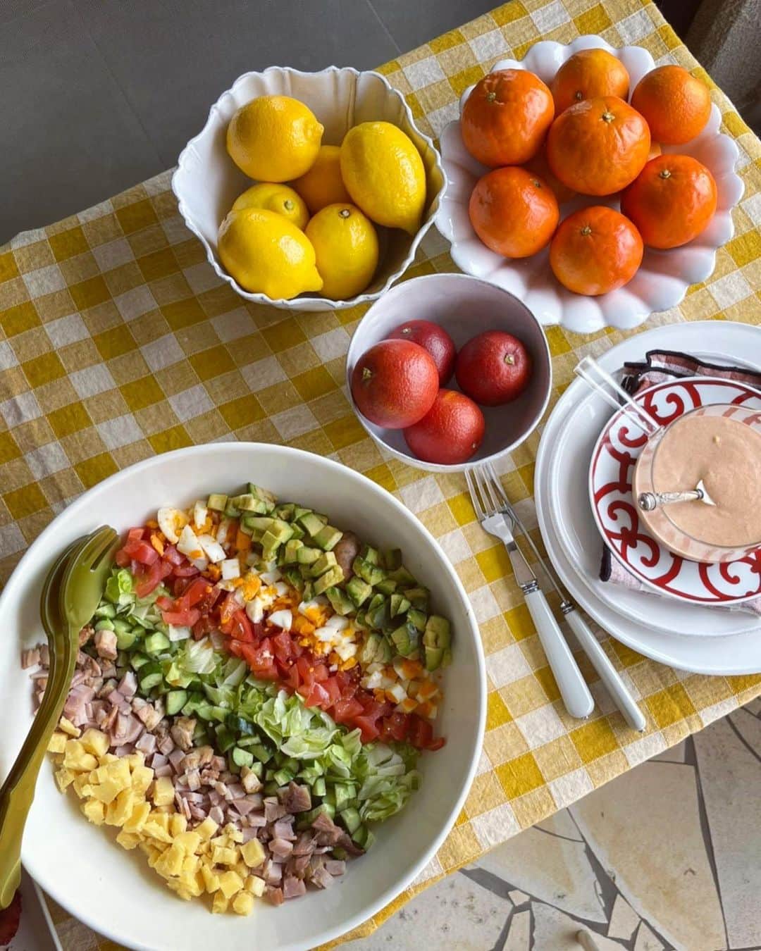 のインスタグラム：「🥕🥑🥬🍅🥒🍊 まやこのHospitalityに Table coordinate 本当に素敵でね いつもまやこは惜しみなく 何が可愛くて使いやすいか 沢山教えてくれてシェアしてくれる❤️ @mayako_okuda  #iloveyou」