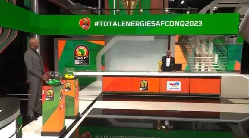 サロモン・カルーのインスタグラム：「@caf_online  Qualifying Draw It was an honour and a privilege  #totalenergiesafcon2023 @supersporttv @thomasmlambo @lucasradebe」