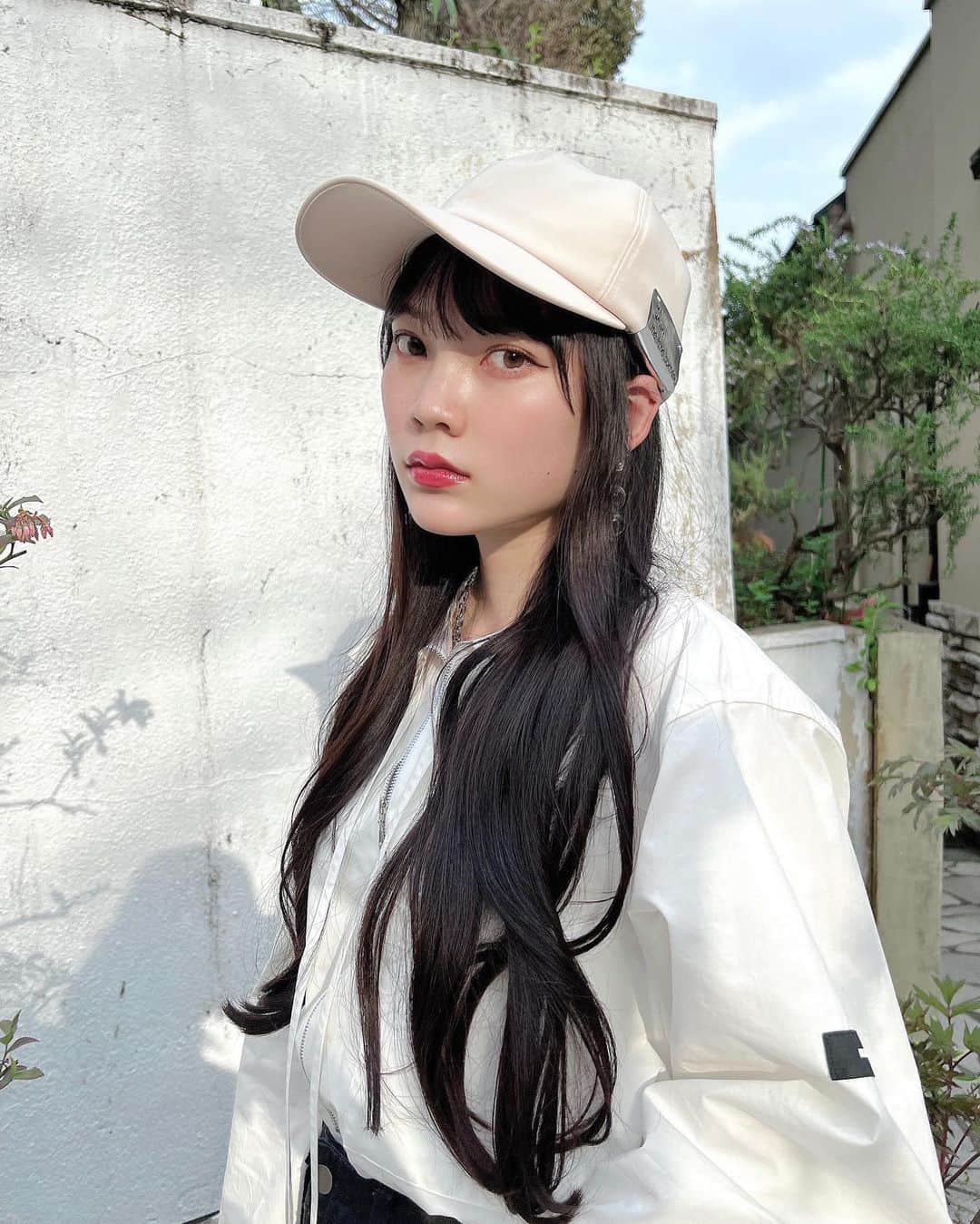 大石楓夏のインスタグラム：「キャップお気に入り🤍🐰  @ca4la_official  #ca4la」
