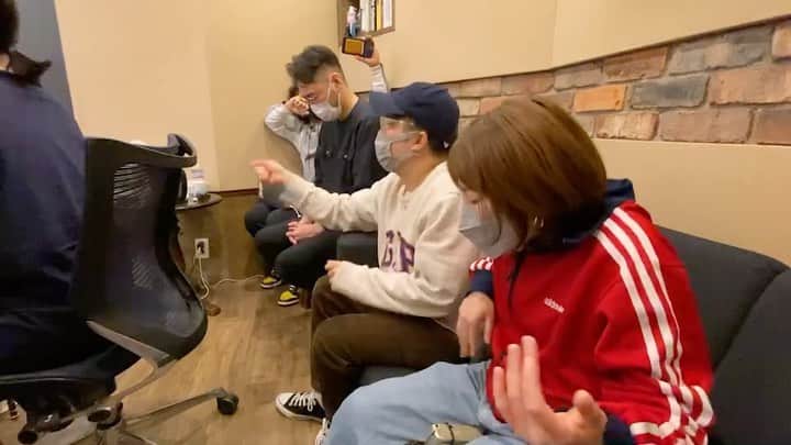 関取花のインスタグラム：「動きがやかましい人たち」