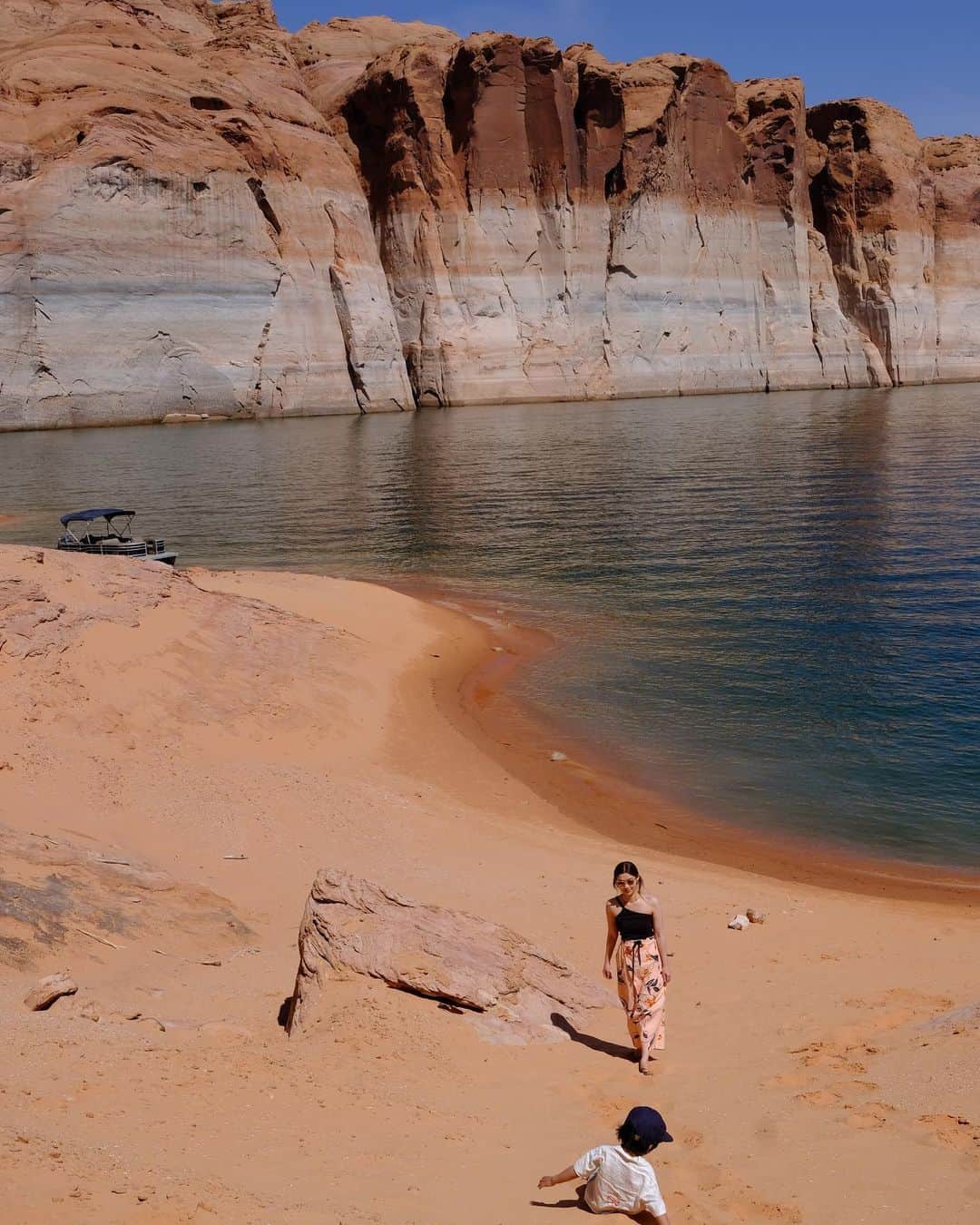 佐々木千絵のインスタグラム：「Day3   Another amazing day at Lake Powell  #lakepowell #trip #arizona」