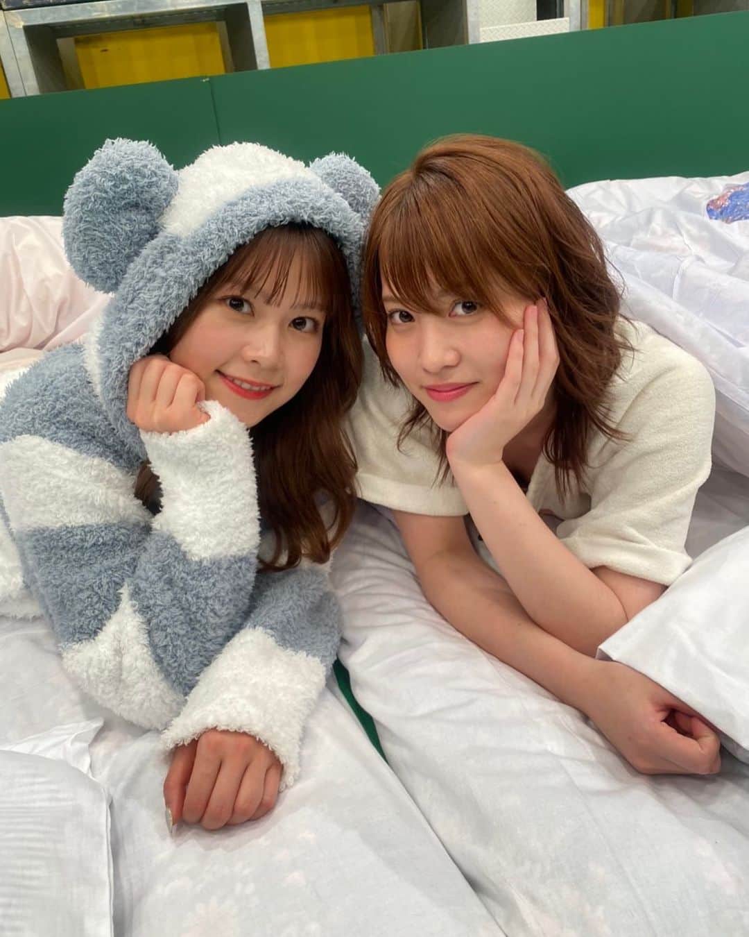 岡部麟さんのインスタグラム写真 - (岡部麟Instagram)「パジャマで収録〜☺︎ アイドルだね〜！ まるちゃんかわちい🥰 眠くて緩くて眠い企画でした🥱 おやすみなさい  今日は塚地さんが来てくれました！ ...拓ちゃん早く元気になって戻ってきて〜😢  #千葉テレビ #バッチこーい  #akb48 #team8」4月21日 23時36分 - beristagram_1107