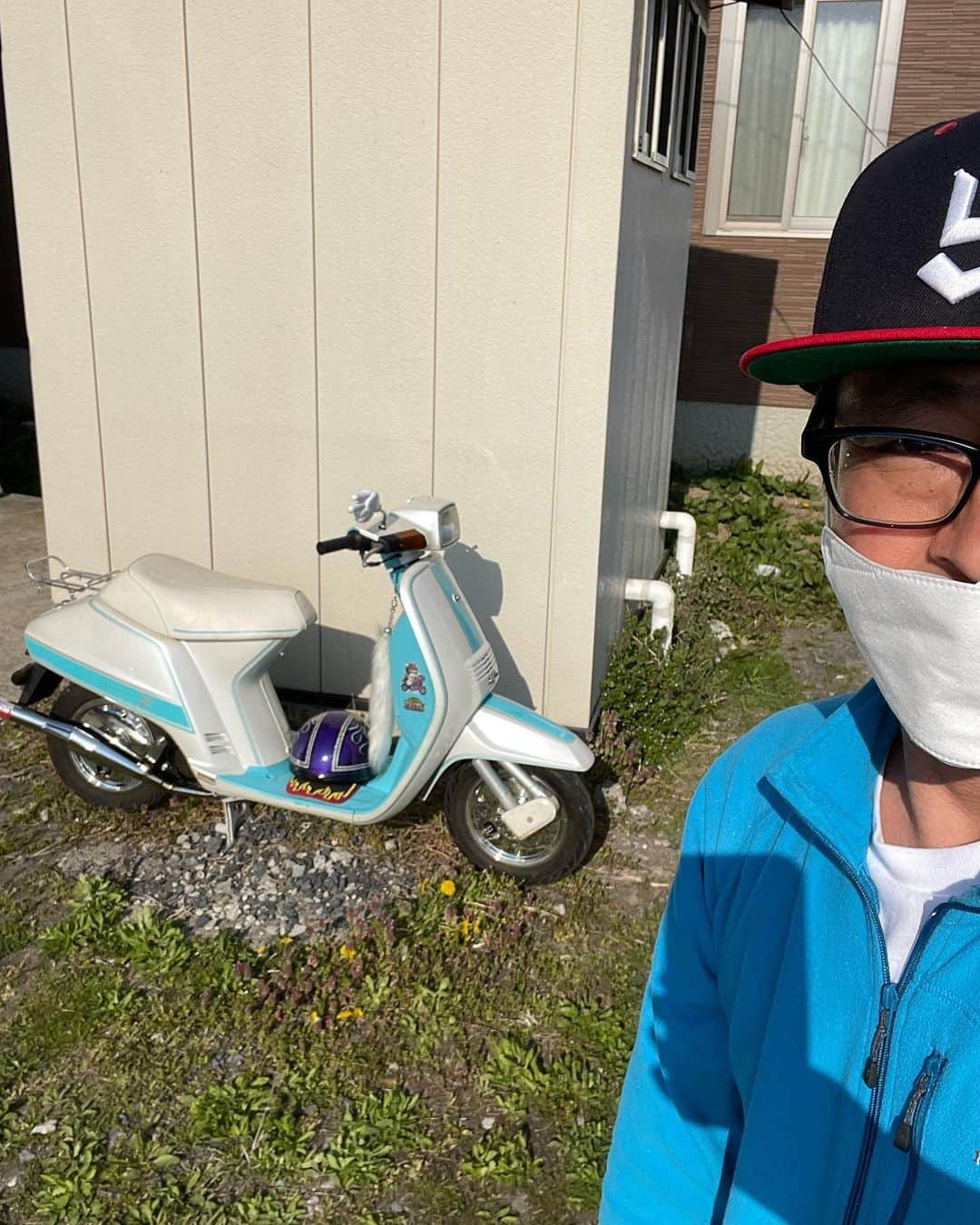 Mr.のインスタグラム：「Honda Tact  Courreges When I was a junior high school student, everyone wanted a motorbike. with @marunicusutom12 miyagi japan.」