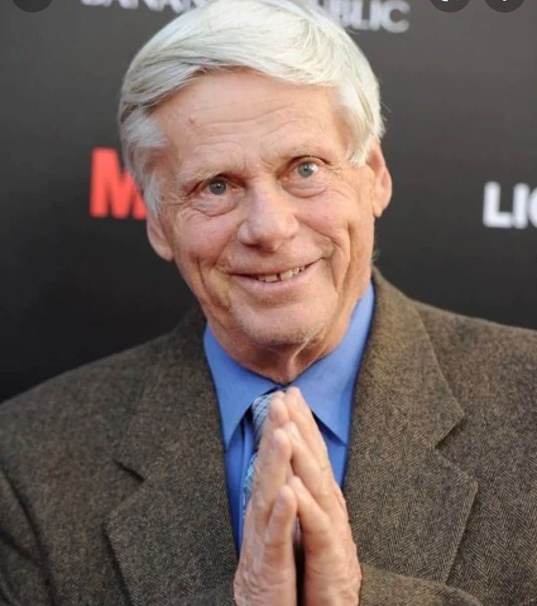 アン・デュデックのインスタグラム：「Robert Morse, fellow stage and Mad Men actor, (and .we share a hometown of Newton, MA) was one of the kindest, warmest people I have had the pleasure of working with. I am so sad we have lost him.」