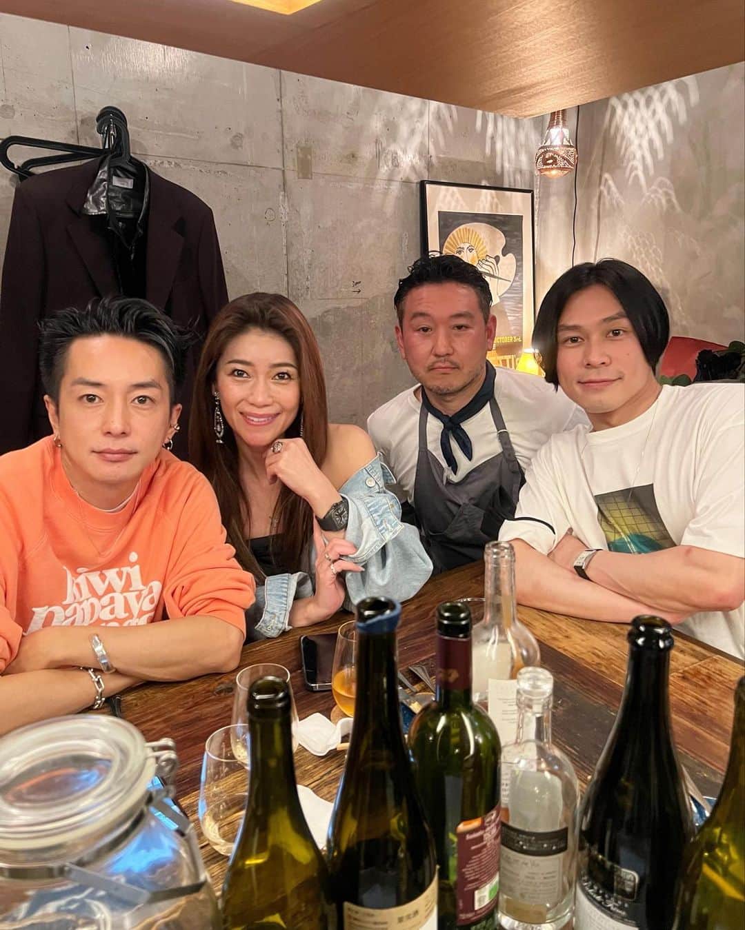 Taki Tanakaのインスタグラム：「My birthday month♥️  1.2.3.4.5 Tuesday,19th 忙しいみんなのスケジュールを調整して集まってくれた夜。 しばらく会わないと超寂しくなるくらいw仲良くなった @yuyanara @go_akimoto @kozione1 と。 @base_chic にて。こうぞうのディナーを堪能♡ #深酒の夜   6.7.8 Monday,18th もう私と20年も一緒に仕事をしているらしい(もはやこちらカウント不可能w) @ericakomuro も祝ってくれました。この日は重要案件があり、しっかり残業した後にふたりで深夜の晩ごはん Tamaにて美味しいチャイニーズ→家飲み。楽しかったね。#仕事も遊びも一緒  #ThankYouGuys #LoveYouGuys  #izastagram」