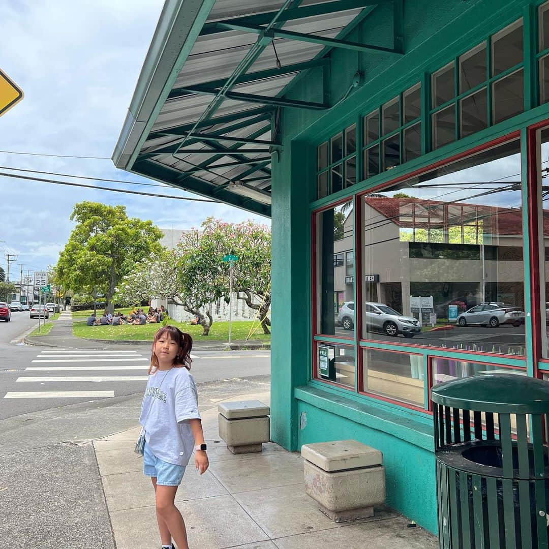 碧井椿さんのインスタグラム写真 - (碧井椿Instagram)「@sbuxmv  マノアの前で写真撮りたかったから💕」4月22日 11時58分 - vivichan1325