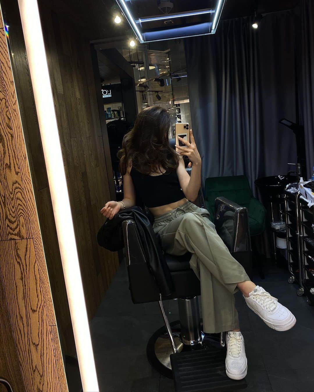 Maria Tarabanskayaのインスタグラム：「Такая вот красота от @geor_hairdresser 🕺🏼💇🏽‍♀️」