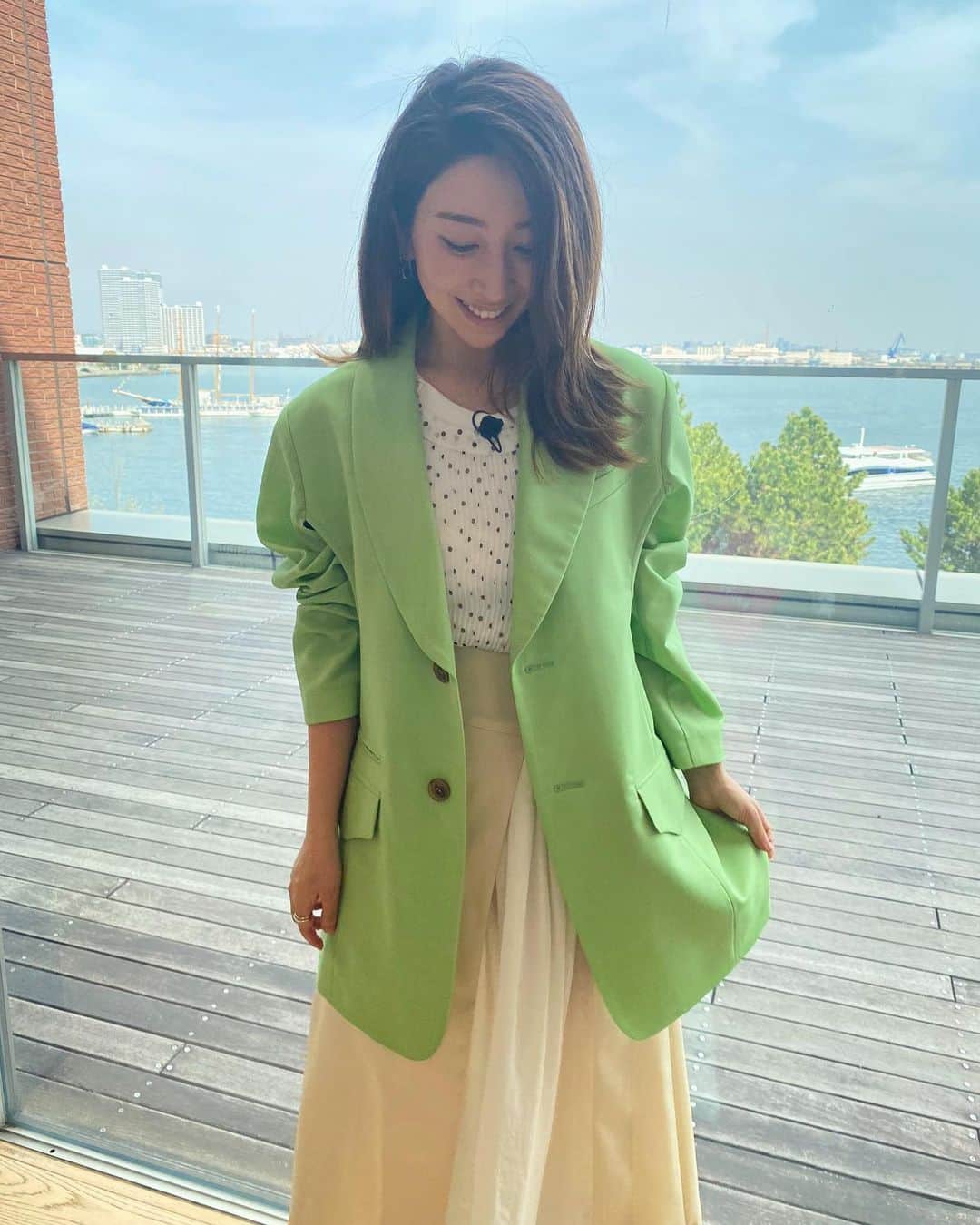 木嶋真優のインスタグラム：「明日4/23 (土) 朝8:30  カンテレ・フジテレビ系全国ネット 『土曜はナニする！？』で カップヌードルミュージアムに ロケに行かせていただいています🍜 行きたかった場所！楽しかった☺️ 明日ぜひご覧ください📺」