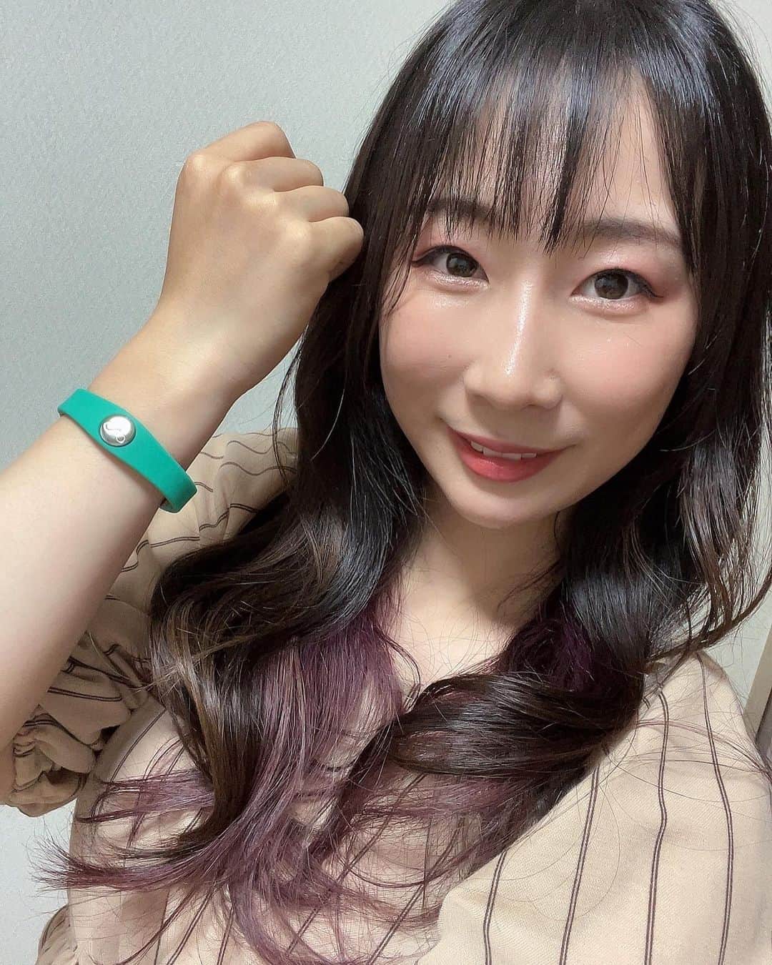 篠崎愛のインスタグラム：「コレイナ様から新しくでたラバータイプを送っていただきました♪  めちゃめちゃ可愛い💕  #コレイナラバー #KOREINA #KOREINAジュエリー @koreina.official  @koreina.jp」
