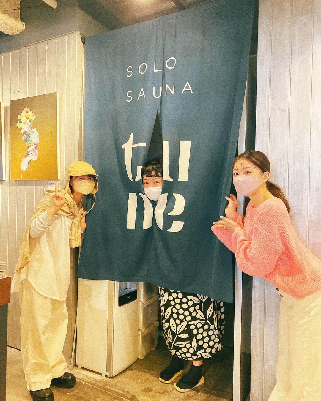 日野麻衣さんのインスタグラム写真 - (日野麻衣Instagram)「まなてぃ @manatmnt0116 が誘ってくれて @solosauna_tune に❤︎  個室の空間が自分だけの世界って感じで、本当に幸せ感じました☺️ 落ち着く、癒し空間。❤︎  ゆっくりできました。 また絶対に行く🔥🔥  #tune #ソロサウナ #真奈 #お一人様 #サウナ #神楽坂 #サウナ女子 #グラビア #グラビアアイドル」4月22日 20時03分 - hinomaiofficial