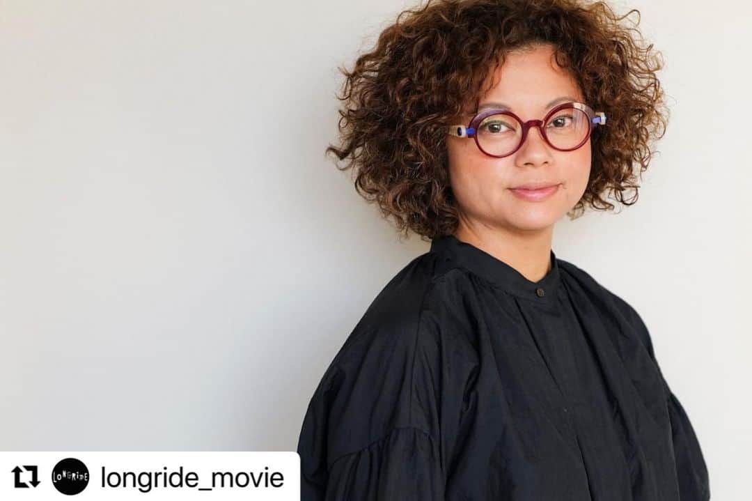 のインスタグラム：「こちら @longride_movie さんのアカウントよりシェア❣️  「パリ13区」本日、公開！  photo: 関めぐみ @sekimegumi   Repost @longride_movie with @make_repost ・・・ . ⋰ 映画『#パリ13区』🚶‍♂️🐾 インスタライブツアー決定!!🎊 ⋱  🇫🇷パリ13区在住 #猫沢エミ さん(ミュージシャン、文筆家)と歩く『パリ13区』の世界  リアルな13区を、猫沢さんの解説と共に散歩する生中継ツアー！映画鑑賞前でも後でもお楽しみいただけます。ぜひご覧ください🚶‍♂️🐾   ✈️ 4.29(土)20:00〜 約2h ご視聴は▶︎ @necozawaemi   いよいよ本日公開！『パリ13区』 #ジャックオディアール #セリーヌシアマ #ディーパンの闘い #ゴールデンリバー #燃ゆる女の肖像 #エイドリアントミネ #paris13thdistrict #lesolympiades #jacquesaudiard #celinesciamma #adriantomine #rone #パリ #フランス #散歩 #街歩き #映画 #洋画 #インスタライブ」