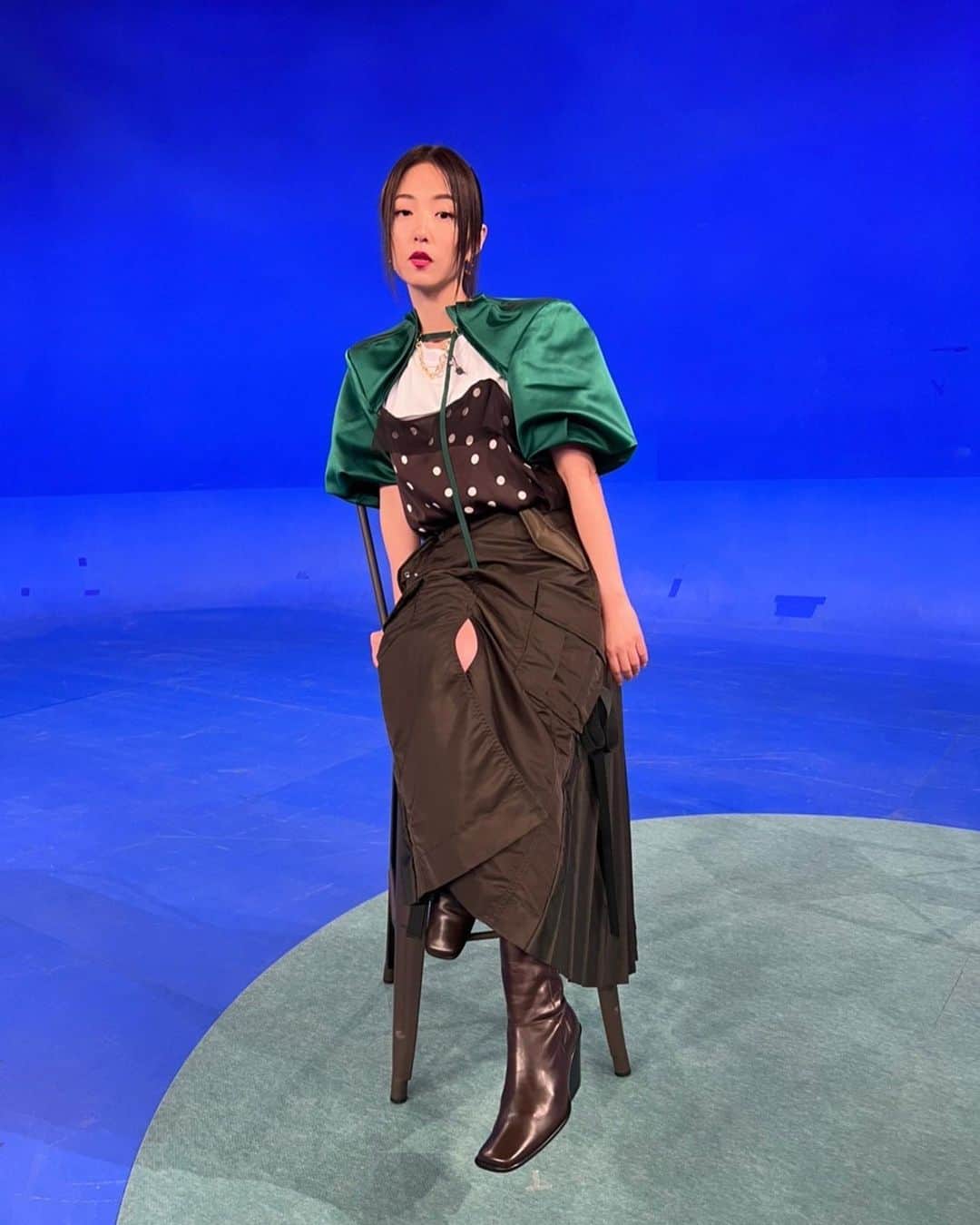 MEGUMIのインスタグラム：「nhk英会話レシピの衣装です❤️ 一緒に英語頑張りましょう🙋‍♀️  This is the costume of nhk English conversation recipe. Let's study English hard together. styling @stylistmiku  thankyou mikuchan🍋」