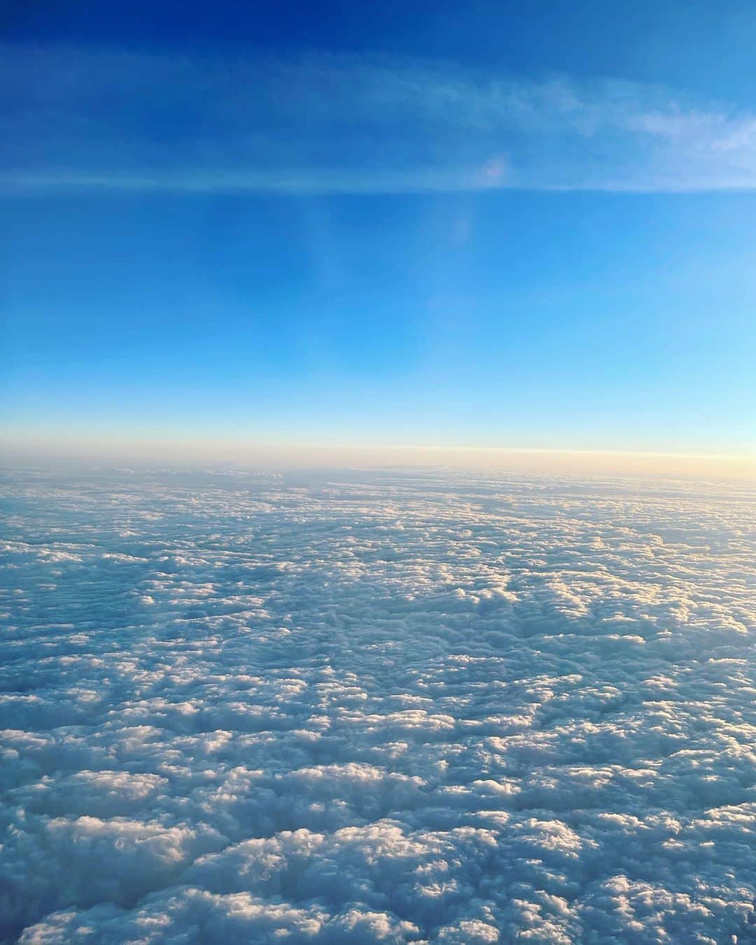 布袋寅泰さんのインスタグラム写真 - (布袋寅泰Instagram)「新たなる旅へ。#布袋寅泰 #2022」4月22日 23時56分 - hotei_official
