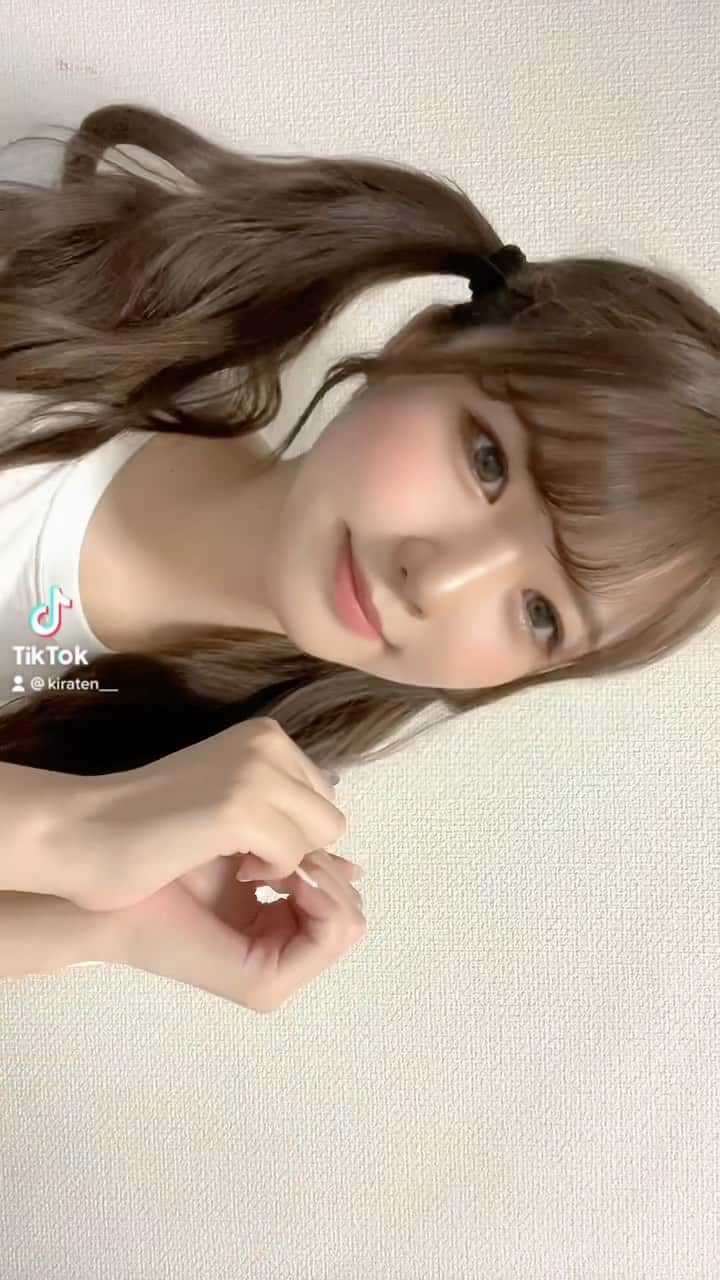 月愛きららのインスタグラム：「リクエストたくさんありがとう🌷  ぼつぼつ加工ないやつ~☺️  #03 #だいしきゅーだいしゅき #ツインテール」