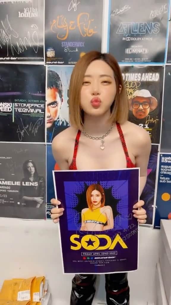 Dj Sodaのインスタグラム：「오늘은 미국투어 17개 도시 중 6번째 도시 시카고 공연이에요!!🥰 CHICAGO❤️‍🔥 here I am back again💕 See you tonight Chicago @sound_bar」