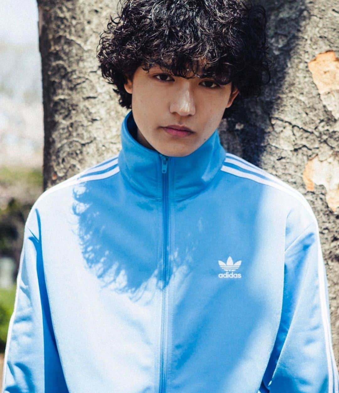 seidaiさんのインスタグラム写真 - (seidaiInstagram)「@houyhnhnm_official にて僕と @adidasoriginals についてインタビュー記事が掲載されています。  ・みんなはサスティナビリティについてどう考えてますか？  環境に配慮したadidasの取り組み、そして今の僕達の世代がよりサスティナビリティに対して意識を持つ事で今の地球をより良い世界にしていきましょう。  以前からadidasさんのコレクションがとても好きで、いつもトラックスーツやスニーカーを愛用させてもらってます。今回、縁あってなのかご一緒する事ができて嬉しかったです✨  是非、チェックしてください😊  #アディダスオリジナルス #adidasOriginals #ENDPLASTICWASTE」4月23日 18時04分 - ____seidai