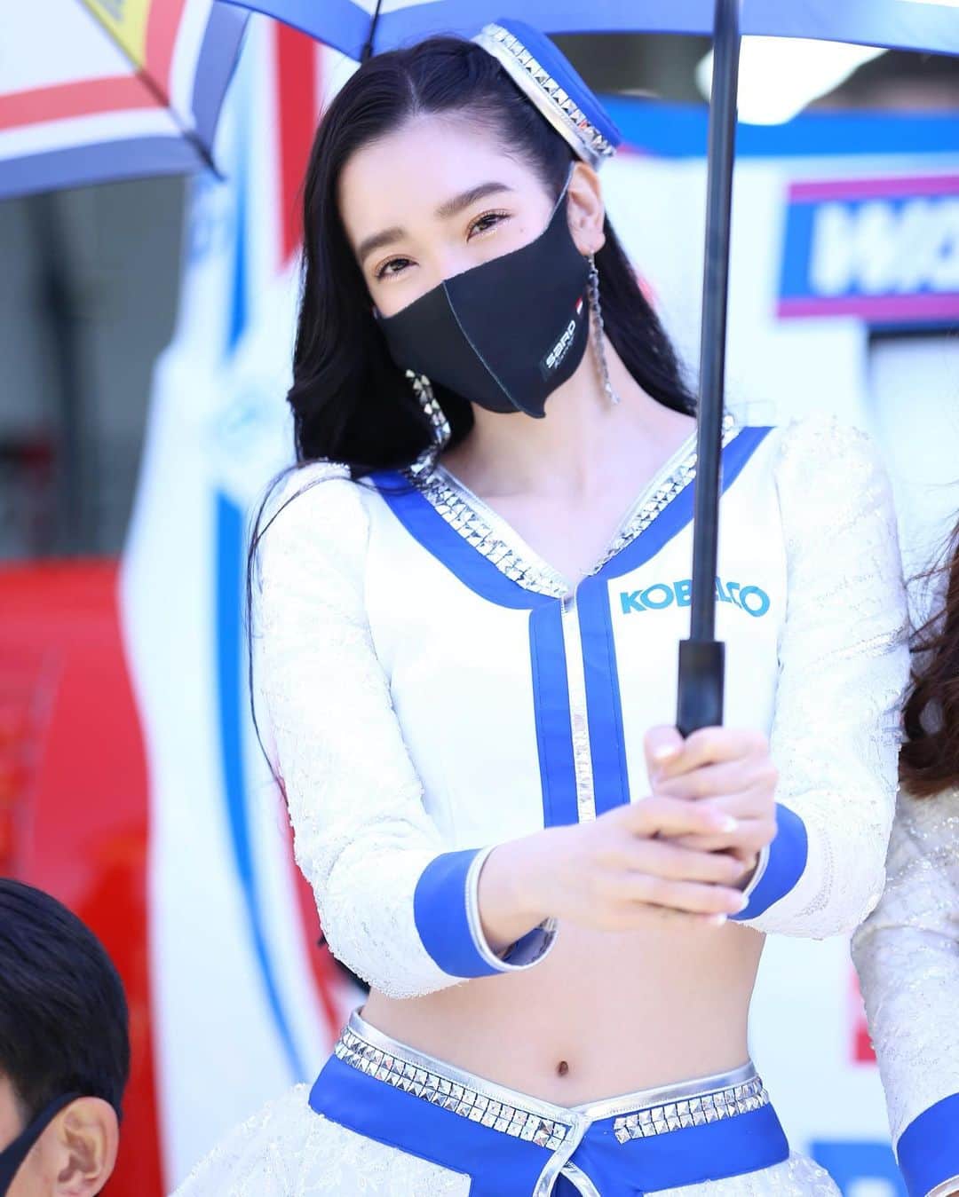 太田麻美のインスタグラム：「明日は、富士スピードウェイにて開催される『モーターファンフェスタ2022』 ギャルパラ春祭りに出演します🌸 サイン会や、撮影タイムなどもありますので是非会いに来てください✨  #racequeen #rq #supergt #sard #kobelco #kobelcogirls #レースクイーン #コベルコガールズ #モーターファンフェスタ #ギャルパラ春祭り」