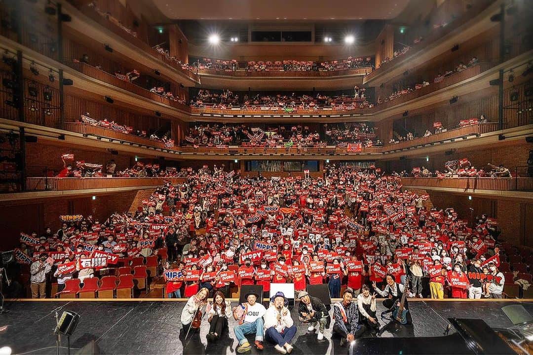 HIPPYのインスタグラム：「HIPPYメジャーデビュー7周年 初のホールワンマンライブ コロナ禍のソールドアウト  空席になってしまった仲間への 想いも寄せて  新たなスタートを共に  出逢ってくれて本当にありがとう 今日までの日々に本当にありがとう  さぁ胸張っていこう！」