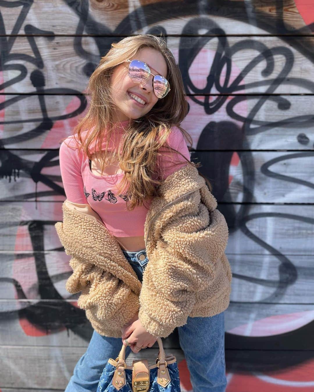 Justine Brasseurのインスタグラム：「🦋💗」