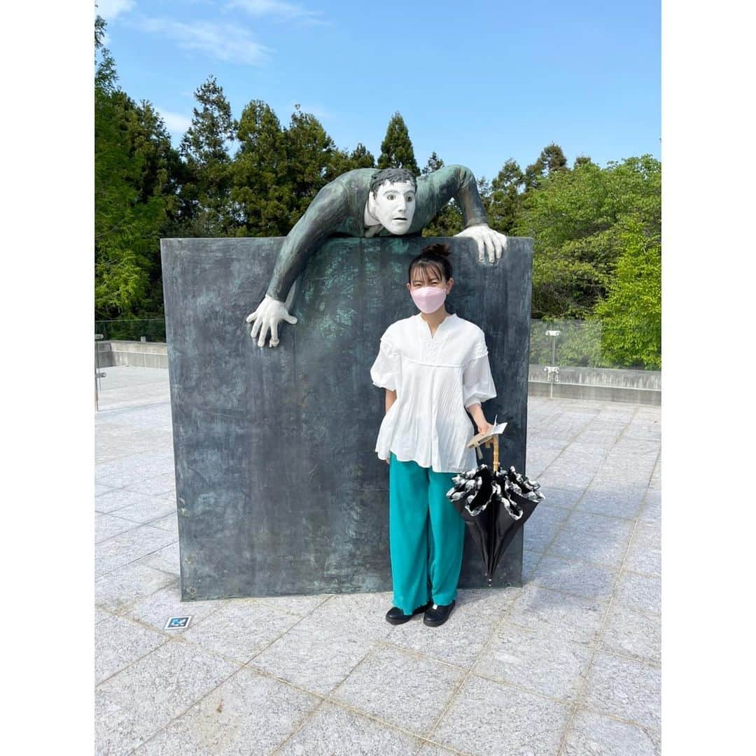 渡部瑞貴のインスタグラム：「好きがいっぱい✨  #クレマチスの丘 #ヴァンジ彫刻庭園美術館 #堀内誠一 #ベルナールビュフェ美術館 #art #自然 #静岡」