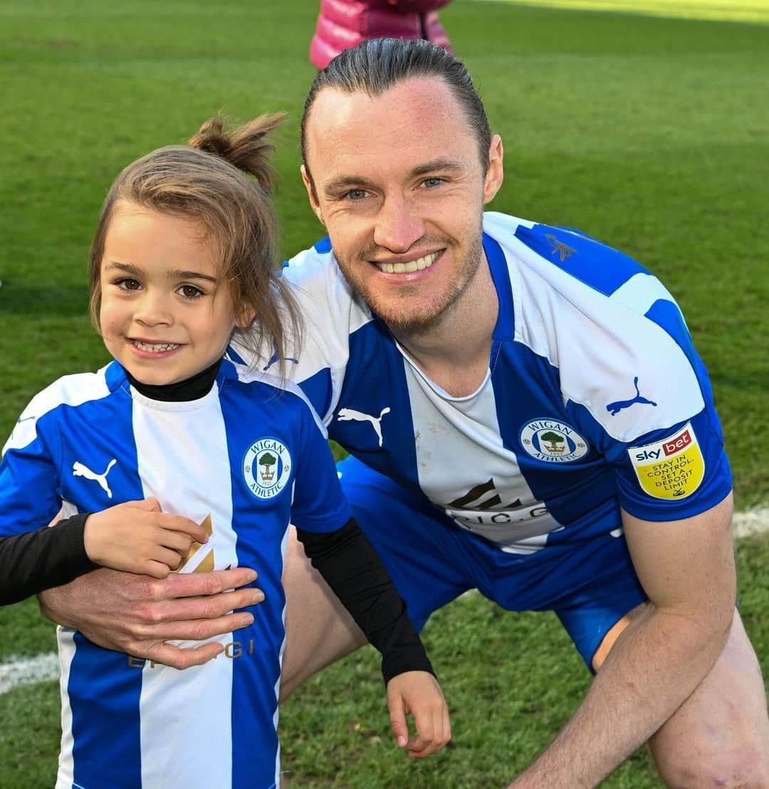 ウィル・ケインさんのインスタグラム写真 - (ウィル・ケインInstagram)「Our final home game.. thanks to the fans for the amazing support all season at the DW! 💙 2 to go ⚽️💪🏻」4月24日 5時01分 - wkeane48