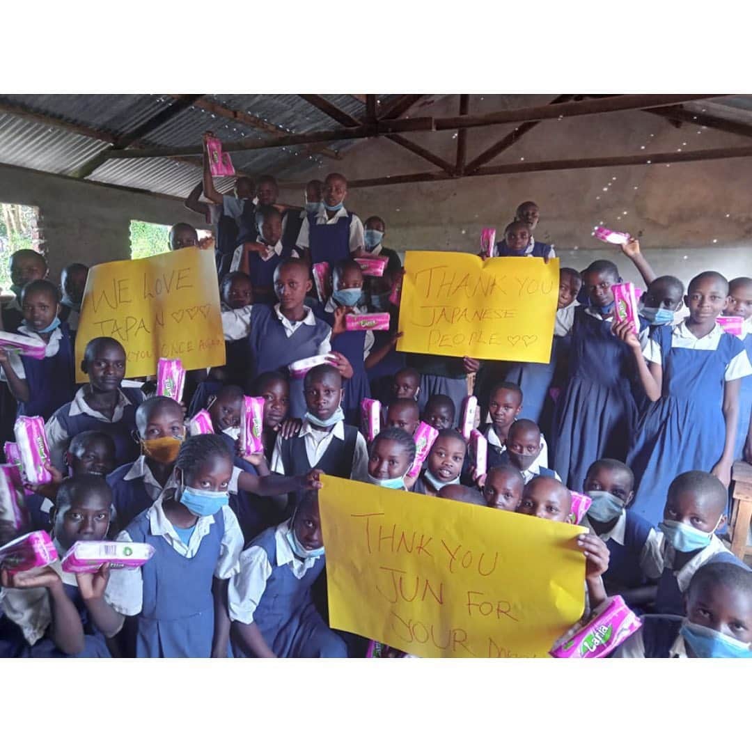 紫吹淳さんのインスタグラム写真 - (紫吹淳Instagram)「お知らせ…私がアンバサダーを務めている【天空の紫茶】が4月23日（土）・24日（日）JICA協力隊まつり2022  イベントに参加しております。  このイベントはJICA海外協力隊が一般の方々に身近に感じ、さらに国際協力に興味を持ってもらうことを目的にしています。  会場では、ケニアをはじめとした世界各国の文化を知ることができるプログラムやオンラインで一緒にダンスを踊る企画など盛りだくさん！  本日4/24（日）16:00〜16:45で実施される協力隊チャレンジ～ダンスで世界と繋がろう～に私もJICA地球ひろば（市ヶ谷）にて参加致します❣️  東京・関西・オンライン、どこからでも参加いただけますので皆様も是非ご参加ください。 https://jocv-fes.com/   【会場】 JICA地球ひろば（市ヶ谷） https://www.jica.go.jp/hiroba/about/map/index.html  天空の紫茶…来場者様にプレゼントご用意しております  #協力隊まつり #A-GOAL #天空の紫茶  #紫茶  #ケニア支援  #ポリフェノール」4月24日 10時42分 - jun_shibuki_official